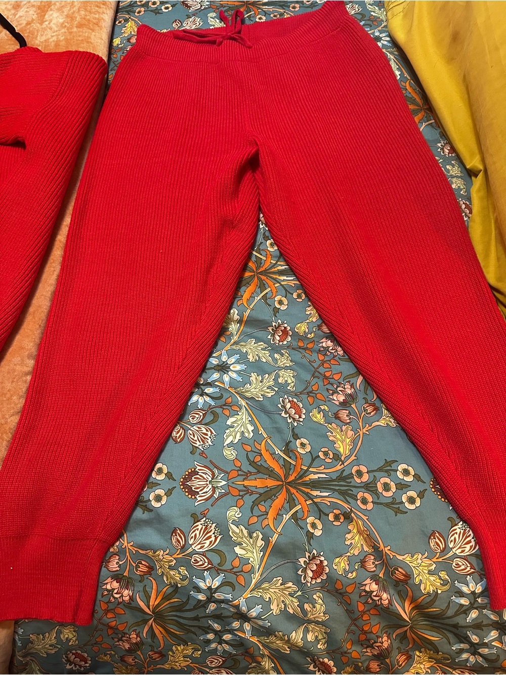 Bright Red Ribbed Knit Lounge Pants and Top - Picture 3 of 9